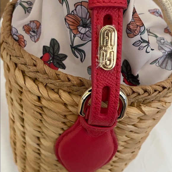 FURLA weave drawstring bucket bag NWT - Picture 7 of 8